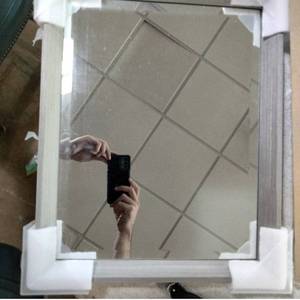 lot 99 image: mirror 16� 20 inches