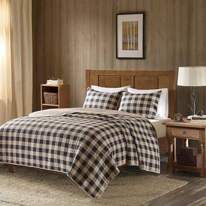 lot 189 image: Woolrich Buffalo Check Reversible 3-Pc. Oversized KingCalifornia King Quilt Mini Set