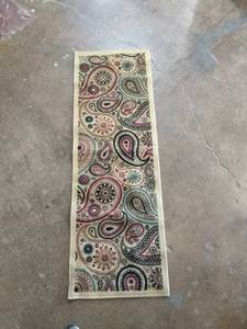 lot 239 image: homeline rug 58�20 inches