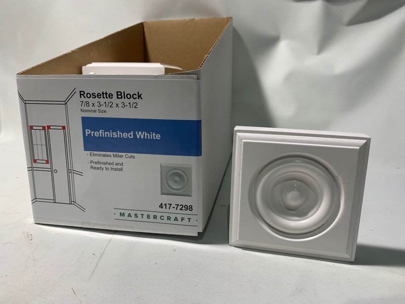 lot 142 image: 10 New Mastercraft Rosette Blocks 78x3-12x3-12 Prefinished White