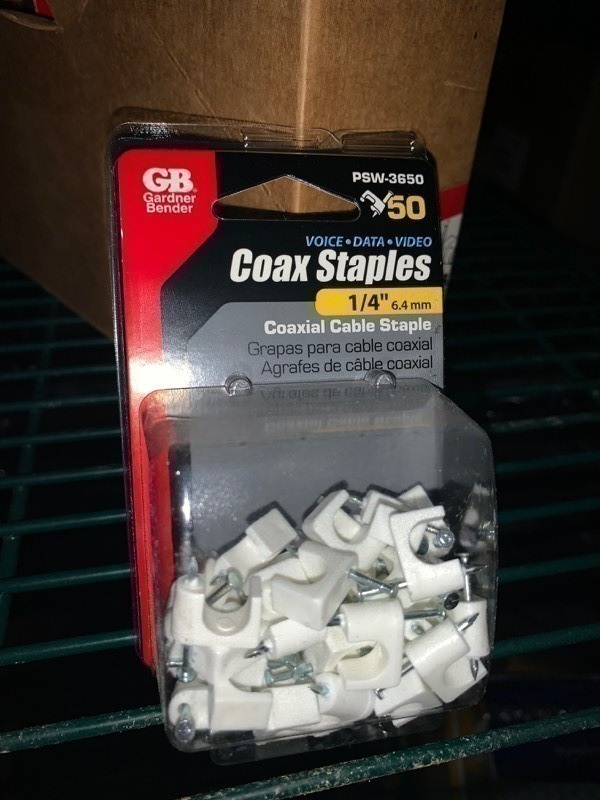 lot 284 image: Brand New Box of Coaxial Staples 5 Cards of 50