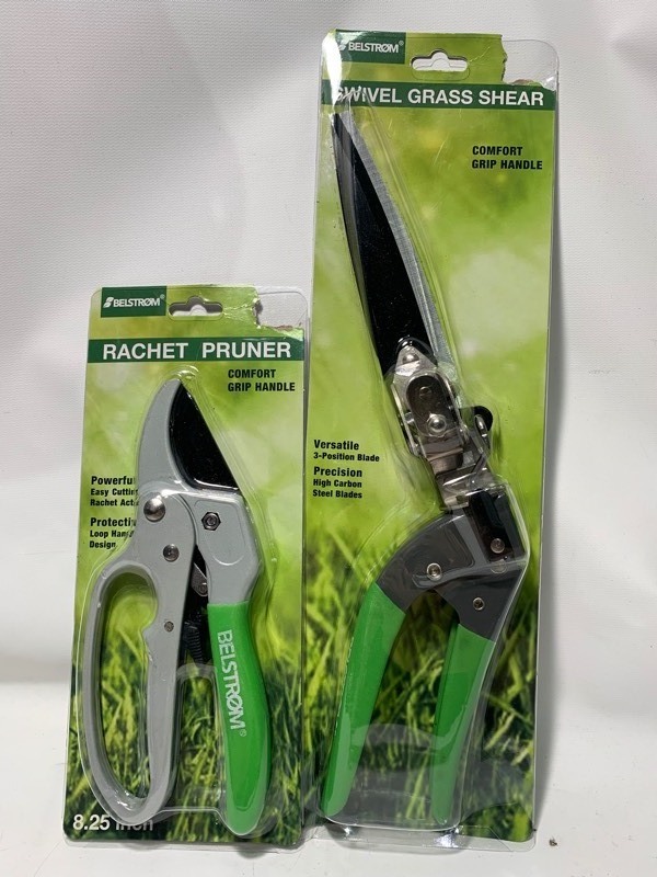 lot 334 image: New Belatrom Garden Set Swivel Grass Shears and Rachet Pruners