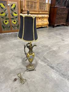 lot 1052 image: Brass and silver table lamp 33 inches