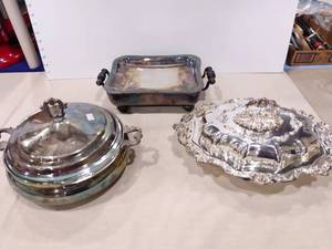 lot 1137 image: Silverplate covered dishes