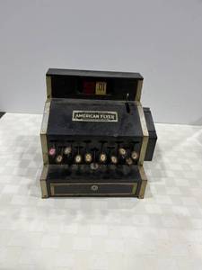 lot 1063 image: American Flyer cash register