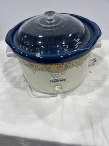lot 1087 image: Rival crockpot