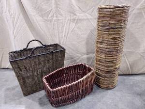 lot 1204 image: Decorative baskets