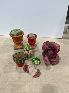 lot 1243 image: Assorted vases for greenery and other decor items
