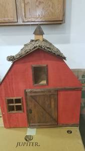 lot 2079 image: Barn with steeple (needs glued) 27 x 31 x 21
