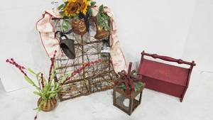 lot 2085 image: Doll furniture and accessories