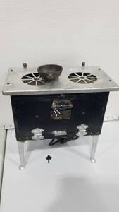 lot 2088 image: Elektro electric toy stoveoven 10 x 11 x 6