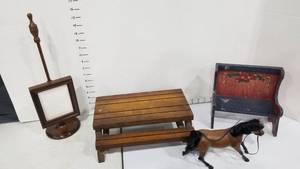 lot 2091 image: Doll furniture and accessories
