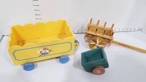 lot 2098 image: Doll wagon and carts