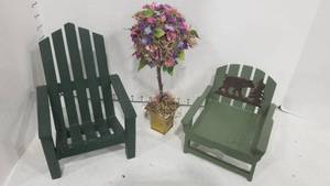 lot 2074 image: Doll furniture and accessories