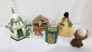 lot 2097 image: Doll furniture and accessories