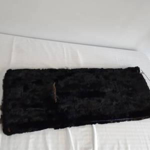 lot 3069 image: Fur shawl or wrap. Has pockets