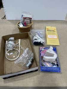 lot 1290 image: Craft and sewing items