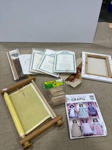 lot 1296 image: Craft items
