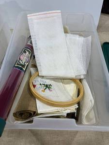 lot 1301 image: A tote full of needlepoint items