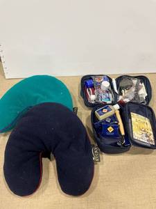 lot 1344 image: Travel items