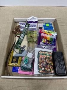 lot 1369 image: Craft supplies along with office supplies