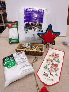 lot 1407 image: Christmas decor and tree topper