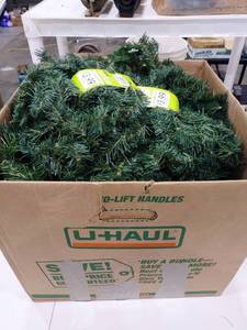 lot 1451 image: Box of garland