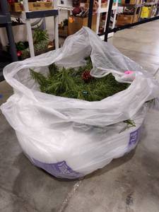 lot 1454 image: Faux snow and garland