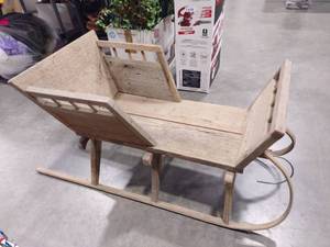 lot 1460 image: Wooden sleigh