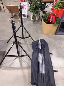lot 1463 image: Superior seamless photo backdrop stands