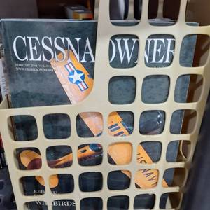 lot 1507 image: Magazines. Cessna Owner