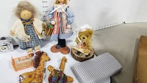 lot 2130 image: Doll furniture and accessories