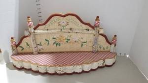 lot 2138 image: Doll furniture stageshelf