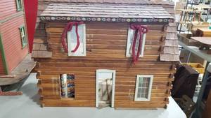 lot 2142 image: Log cabin 20 x 24 x 12