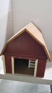 lot 2147 image: Barn 16 x 14 x 20 with wooden animals, stall doors