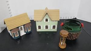 lot 2167 image: Minature paper doll houses and more