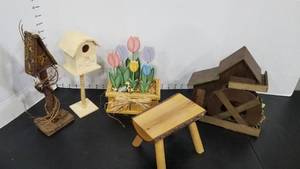lot 2169 image: Doll furniture and accessories
