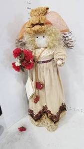 lot 2191 image: Garden angel