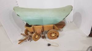 lot 2198 image: Covered wagon lamp 14 x 20 x 7