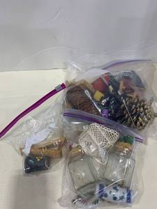 lot 2435 image: Doll house items and more