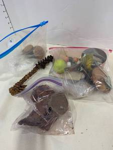 lot 2457 image: Dollhouse items and more