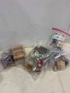 lot 2464 image: Doll house items