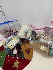 lot 2477 image: Dollhouse items and more