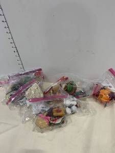 lot 2501 image: Doll house items