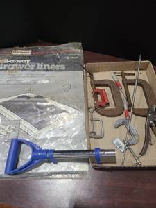 lot 4001 image: Clamps and more