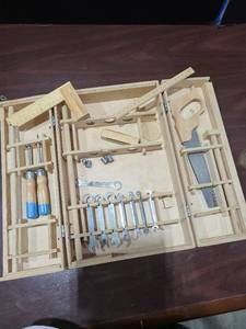 lot 4022 image: Partial childs tool kit in wood case
