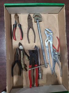 lot 4027 image: Hand tools