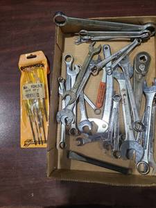 lot 4028 image: Wrenches
