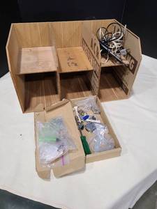 lot 4112 image: Assorted tools in organizer box