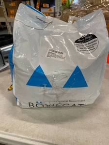 lot 73942 image: Boxiecat Premium Clumping Cat Litter - Scent Free - Clay Formula - Ultra Clean Litter Box, Longer Lasting Odor Control, Hard Clumping Litter, 99.9% Dust Free